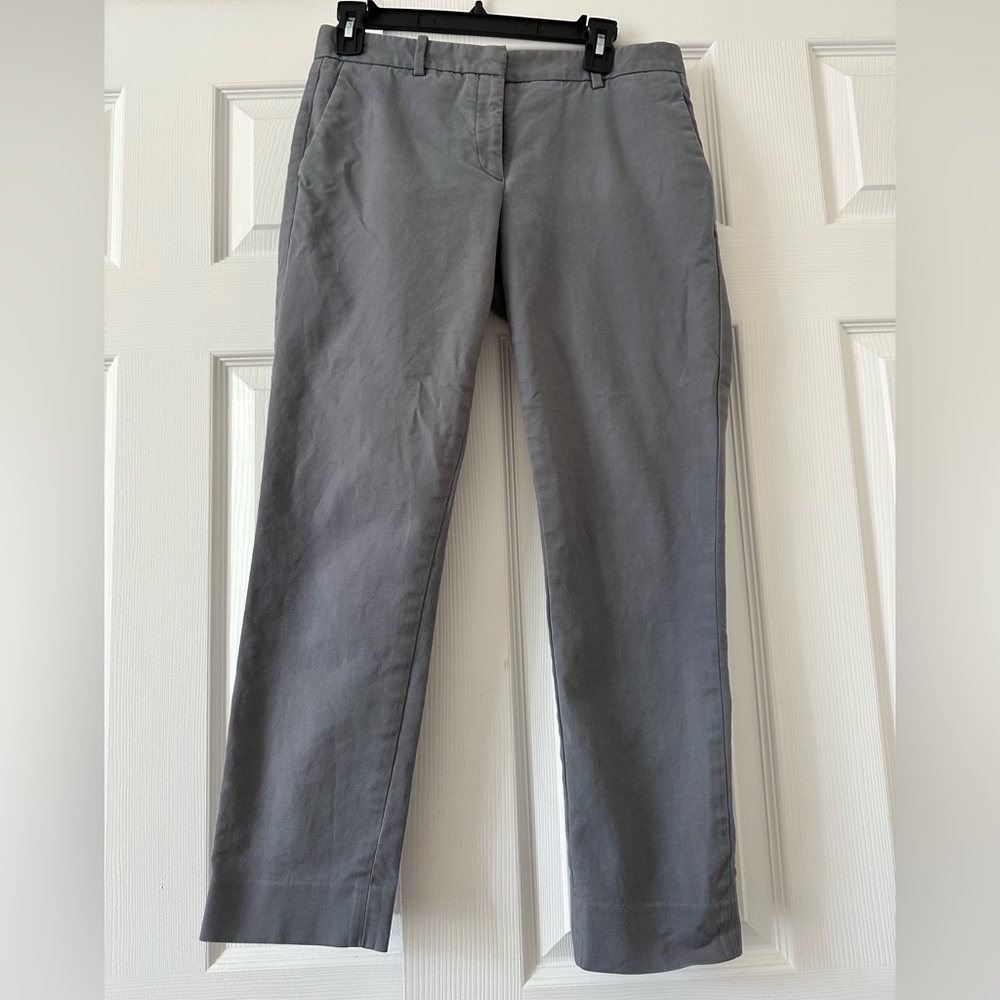 Women’s Gap Slim Cropped Pants in Gray Size 4